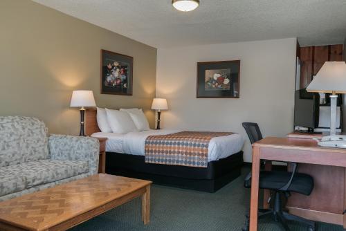 Katil atau katil-katil dalam bilik di Courtesy Inn Downtown Eugene
