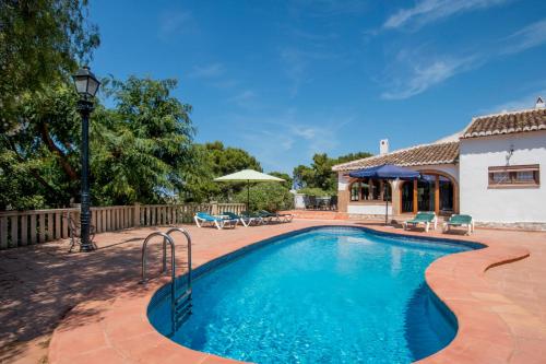 Alison by Aguilarent