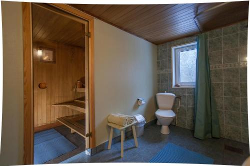 Västriku Holiday Home tesisinde bir banyo