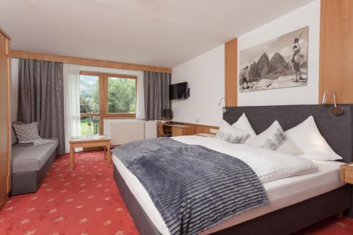 Postel nebo postele na pokoji v ubytování Hotel Kreuz