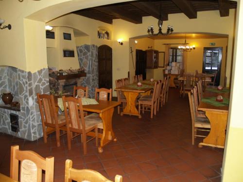 En restaurang eller annat matställe på Penzion Gutská krčma