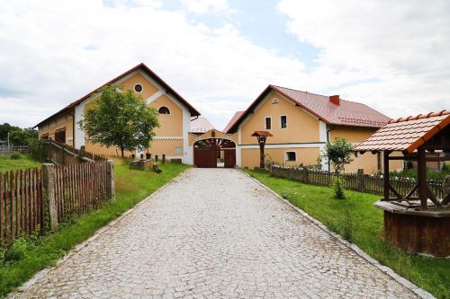 Fotografie z fotogalerie ubytování Statek Selský Dvůr v destinaci Milhostov