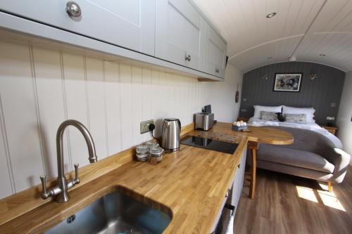 Springwood Shepherd Huts Glamping York photo 19