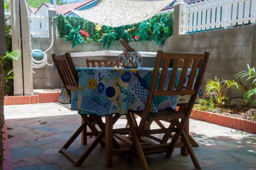 Patio nebo venkovní prostory v ubytování Ti' Paradis