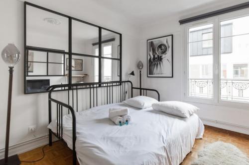 Легло или легла в стая в Chic 1br near Paris and the Bois de Vincennes in Saint-Mandé Welkeys