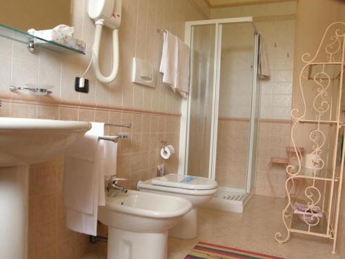 Koupelna v ubytování Residence Meuble' Cortina
