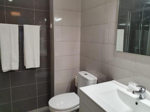 Varandas do Mar 3- Remodelado, Wifi, 150mt Praia
