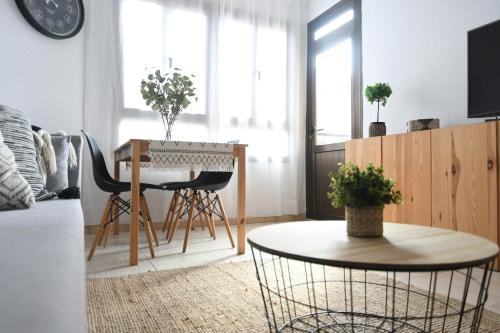 Near the beach - 3Bed - 2bath - Wifi