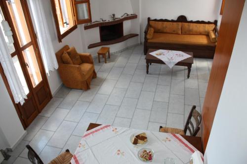 Гостиная зона в Matina - Stavros Traditional Houses