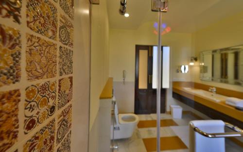 Koupelna v ubytování Hotel Jaisalkot