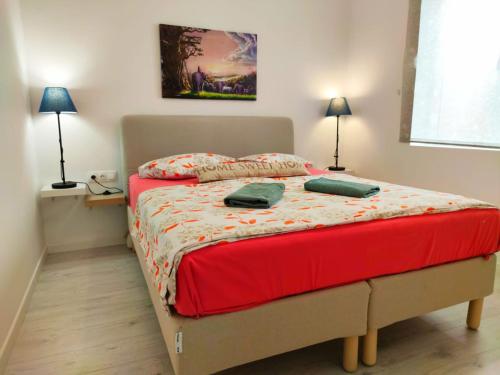 Palio Faliro Deluxe Apartment near the sea