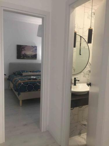 Palio Faliro Deluxe Apartment near the sea