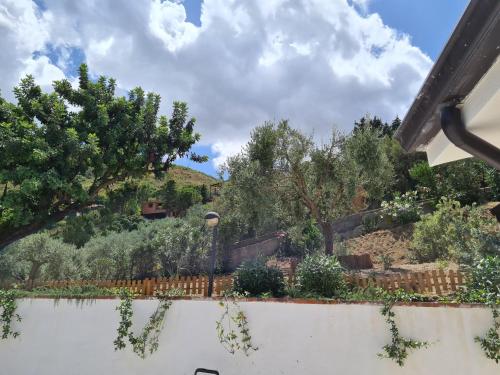 Skyview Cefalùにある庭