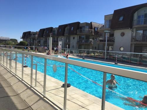 
The swimming pool at or near Poolsyde
