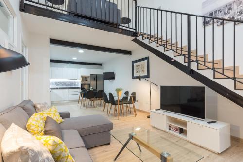 Duplex Cienfuegos II & old town by ELE Apartments