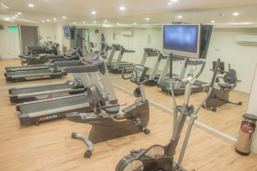 Capital Plaza – Photos 3