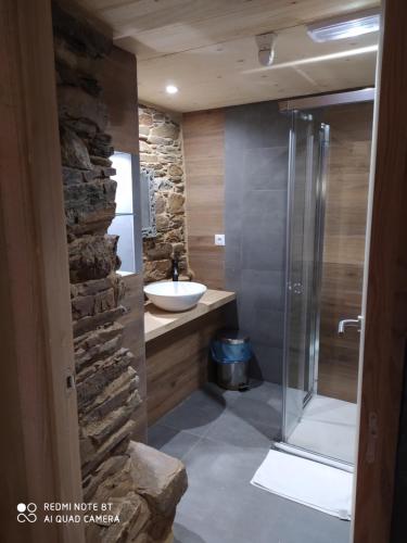 A bathroom at Albergue Atrio
