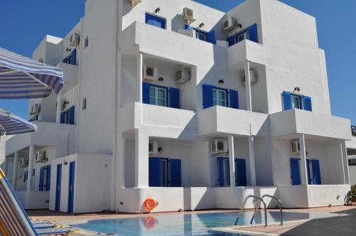 Gallery image of Cyclades Hotel in Karterados