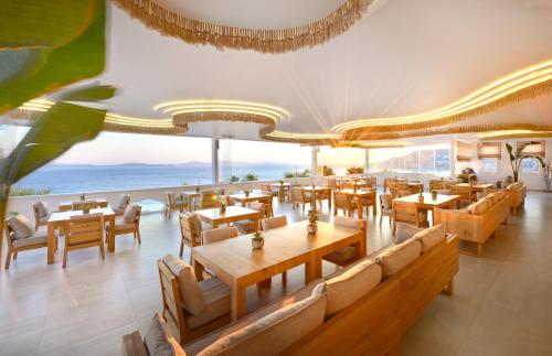 En restaurant eller et spisested på Anax Resort and Spa