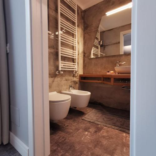 Koupelna v ubytování J Luxury Home