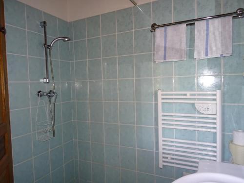 Koupelna v ubytování Les Chambres d'Hotes au Bois Fleuri