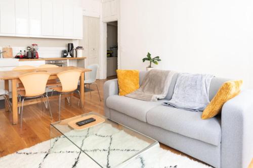 Apartment Well Located Bright And Quiet