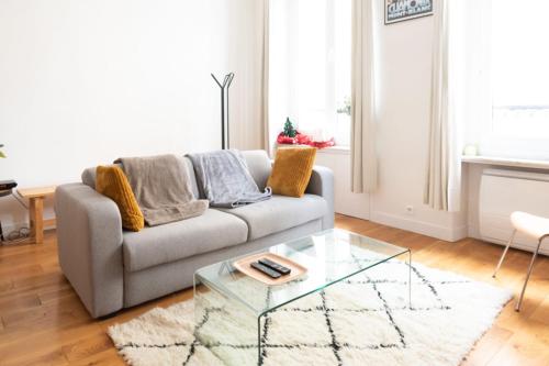 Apartment Well Located Bright And Quiet