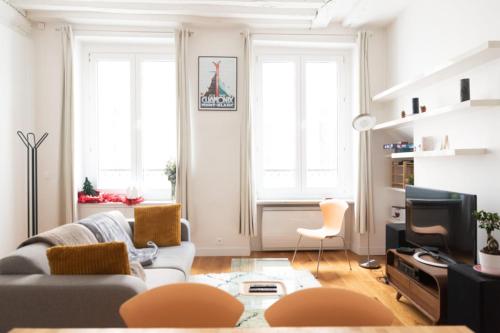 Apartment Well Located Bright And Quiet