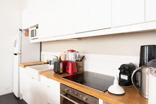 Apartment Well Located Bright And Quiet