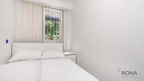 Rona Apartment Zizi