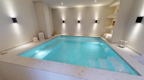 Πισίνα στο ή κοντά στο Elounda Spa Villa Crete - Ultimate Luxury Resort
