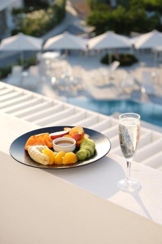Comida en o cerca de este hotel