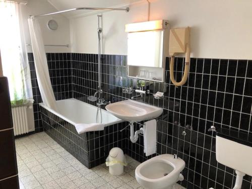 Koupelna v ubytování Hotel Hippel Krone