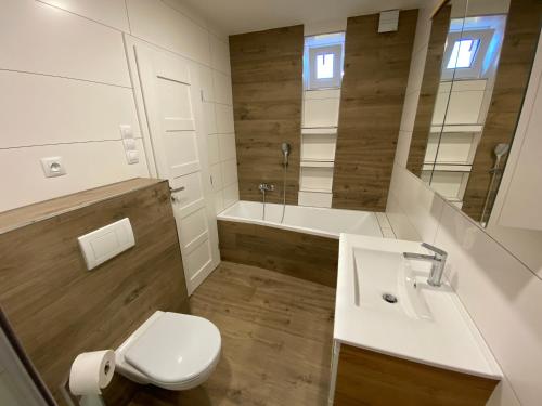 Ванная комната в HARMONIA II Apartment