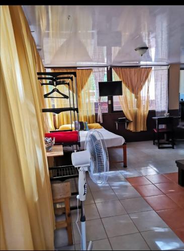 Un lugar para sentarse en Villa De Los Monos, casitas equipadas en Guanacaste