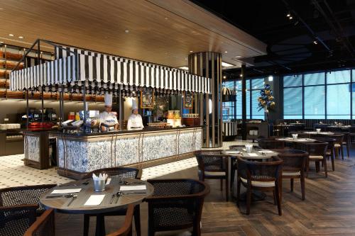 Bebidas en COZZI Blu