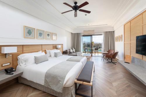Postel nebo postele na pokoji v ubytování Hotel Riu Palace Tikida Taghazout - All Inclusive