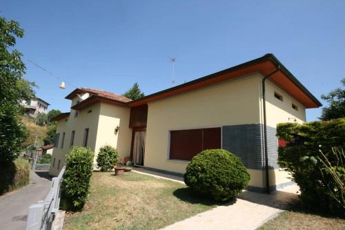 Budova, v ktorej sa vila nachádza