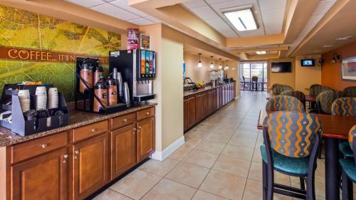 Gallery image of Best Western Ocean Sands Beach Resort in Myrtle Beach