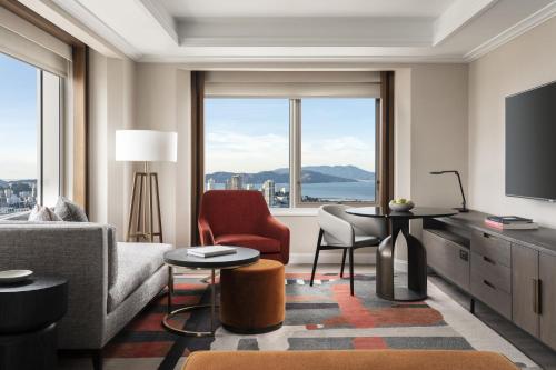 Four Seasons Hotel San Francisco at Embarcadero Image