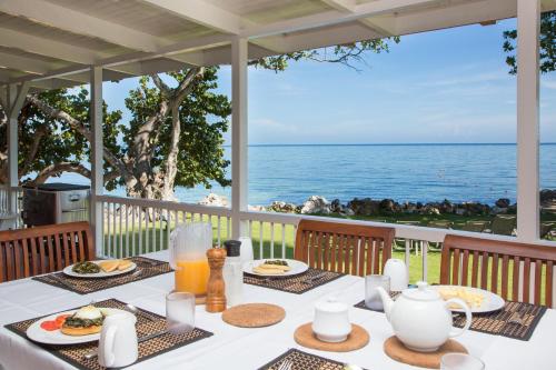 Llantrissant Beachcliff Villa