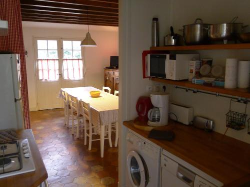 Nhà bếp/bếp nhỏ tại Gite du moulin de Blanville
