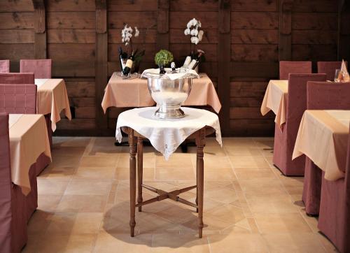 Restaurace v ubytování Hotel zur Post