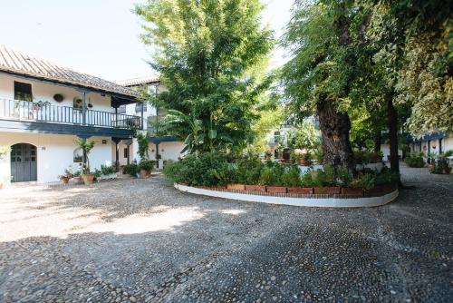 Aitana's Retreat with charming garden
