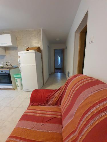 Η κουζίνα ή μικρή κουζίνα στο Apartman Runolist
