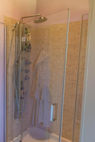 Bilik mandi di B&B La Provenzale