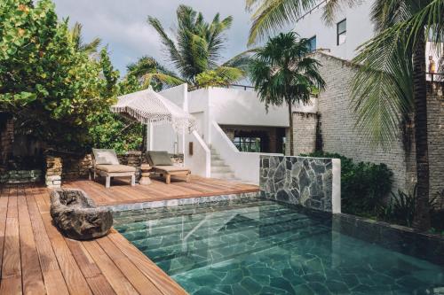 Kolam renang di atau dekat dengan Chiringuito Tulum