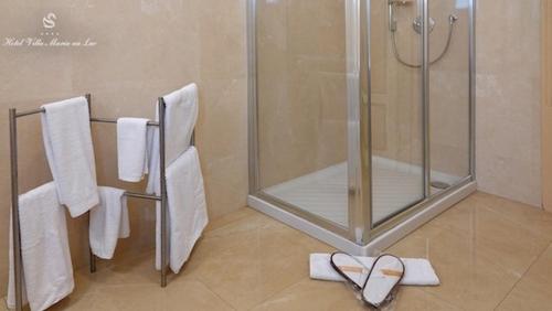Ванная комната в Villa Mimosa au Lac - Estella Hotels Italia