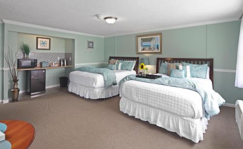 Katil atau katil-katil dalam bilik di Nantasket Beach Hotel