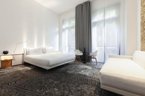 Gallery image of Hotel C2 in Marseille